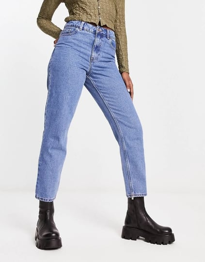 new-look-mom-jeans-in-stonewash-blue-1