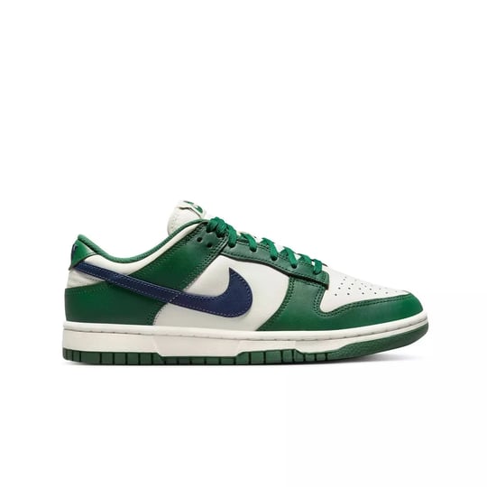 nike-dunk-low-gorge-green-women-1