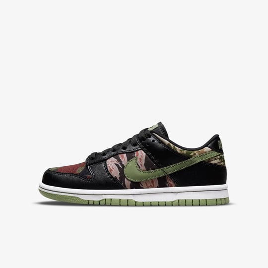 nike-dunk-low-se-gs-black-multi-camo-1