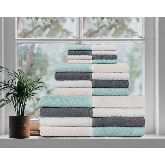 nine-west-luxury-larue-jacquard-diamond-bath-towel-6-pc-towel-set-platinum-1