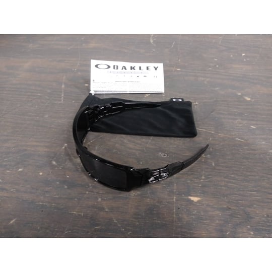 oakley-sunglasses-oil-rig-black-silver-ghost-1