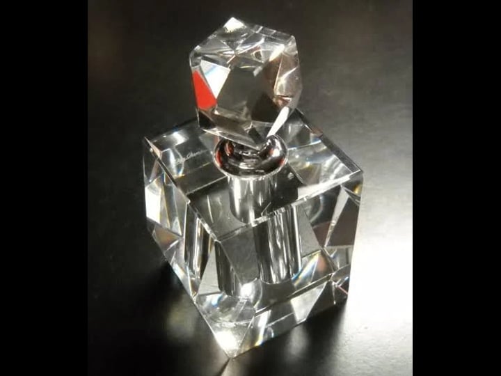 oleg-cassini-fine-crystal-perfume-bottle-in-original-red-box-with-gold-print-1