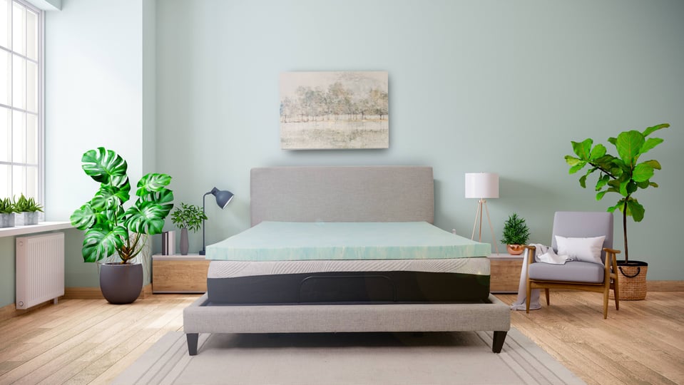 omne-sleep-gel-plush-4-inch-queen-memory-foam-cooling-mattress-topper-1