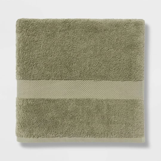 performance-plus-bath-towel-light-green-threshold-1