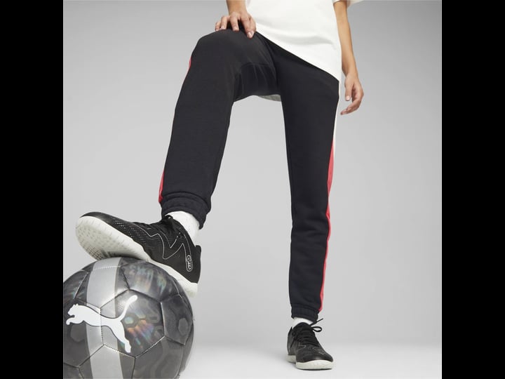 puma-womens-wwc-queen-sweat-pants-1