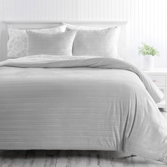 queen-natalie-duvet-set-gray-martha-stewart-1