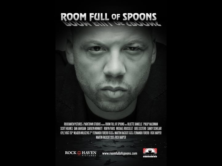 room-full-of-spoons-4334616-1