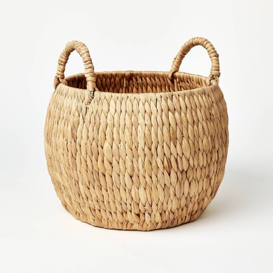 round-vertical-weave-basket-with-handles-threshold-designed-with-studio-mcgee-1