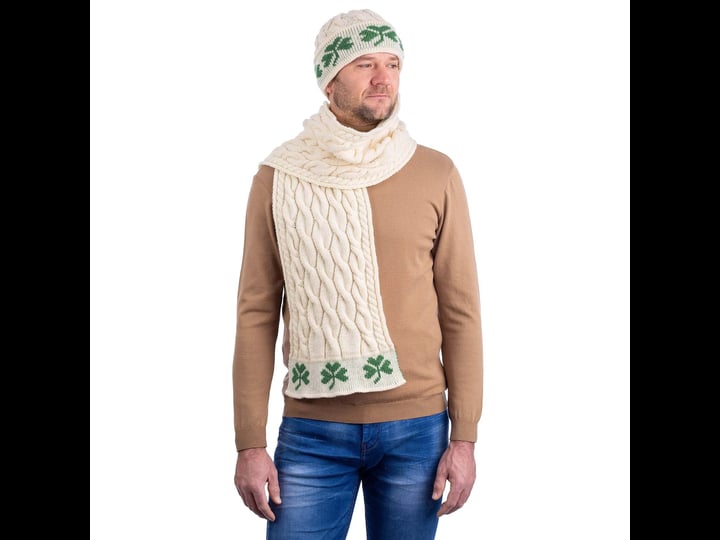 saol-irish-scarf-merino-wool-cable-knit-shamrock-mens-scarf-1