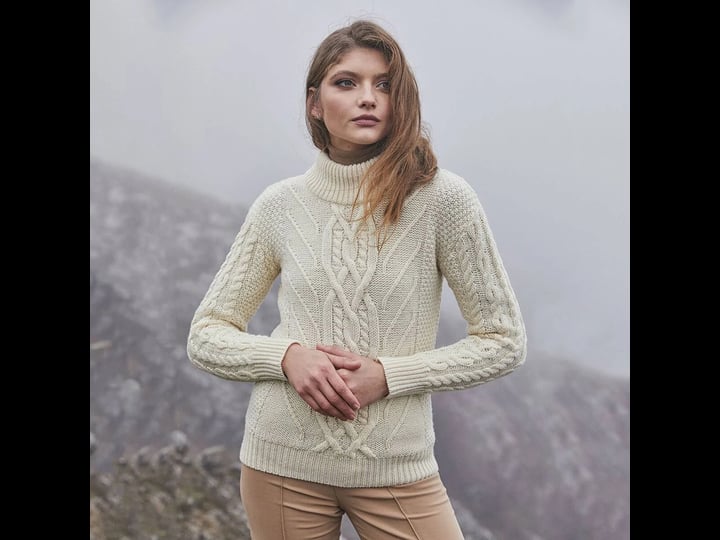 saol-irish-sweater-for-women-made-of-100-merino-wool-ireland-pullover-1