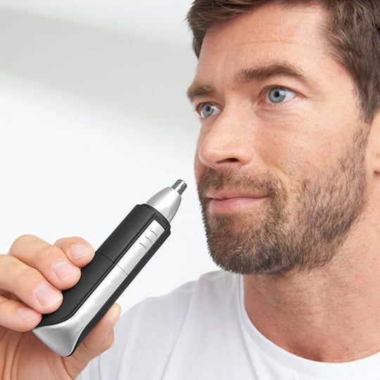 sharper-image-nose-and-ear-hair-trimmer-1