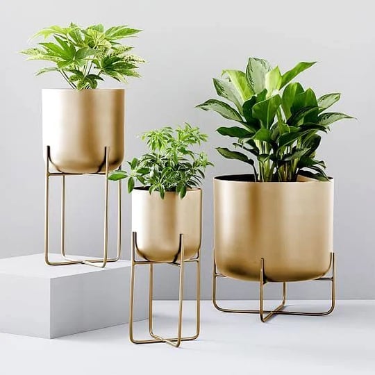 spun-metal-standing-planter-medium-7-25d-x-16-5h-antique-brass-west-elm-1