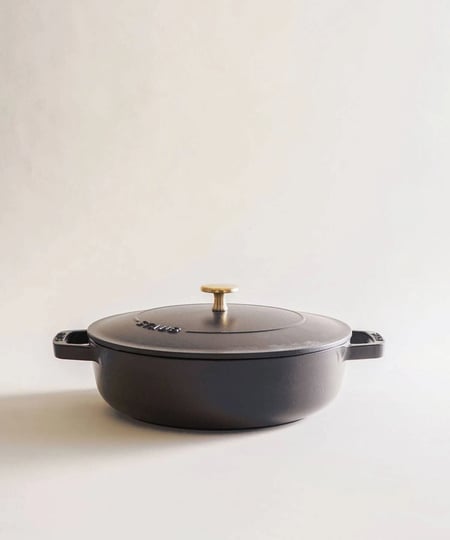 staub-cast-iron-chistera-black-24-cm-1