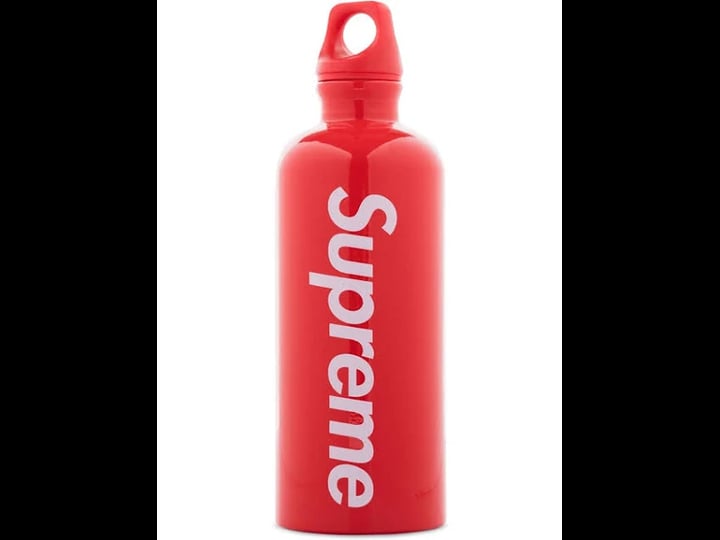 supreme-sigg-traveller-0-6l-water-bottle-red-1