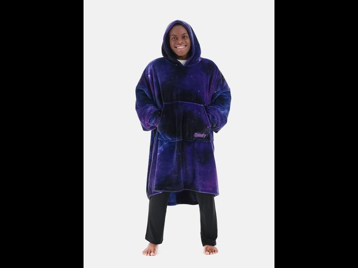 the-comfy-dream-wearable-blanket-galaxy-1