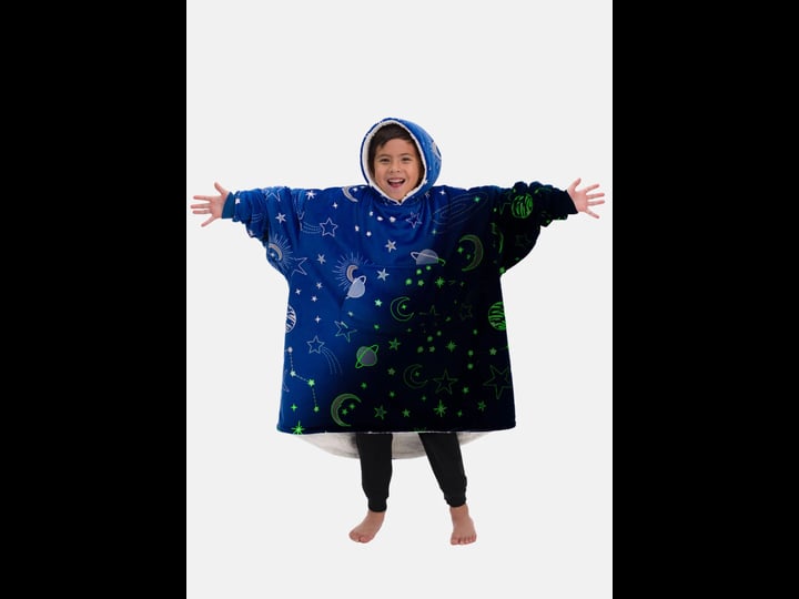 the-comfy-original-jr-glow-in-the-dark-microfiber-sherpa-wearable-blanket-for-kids-w-hood-pocket-fit-1
