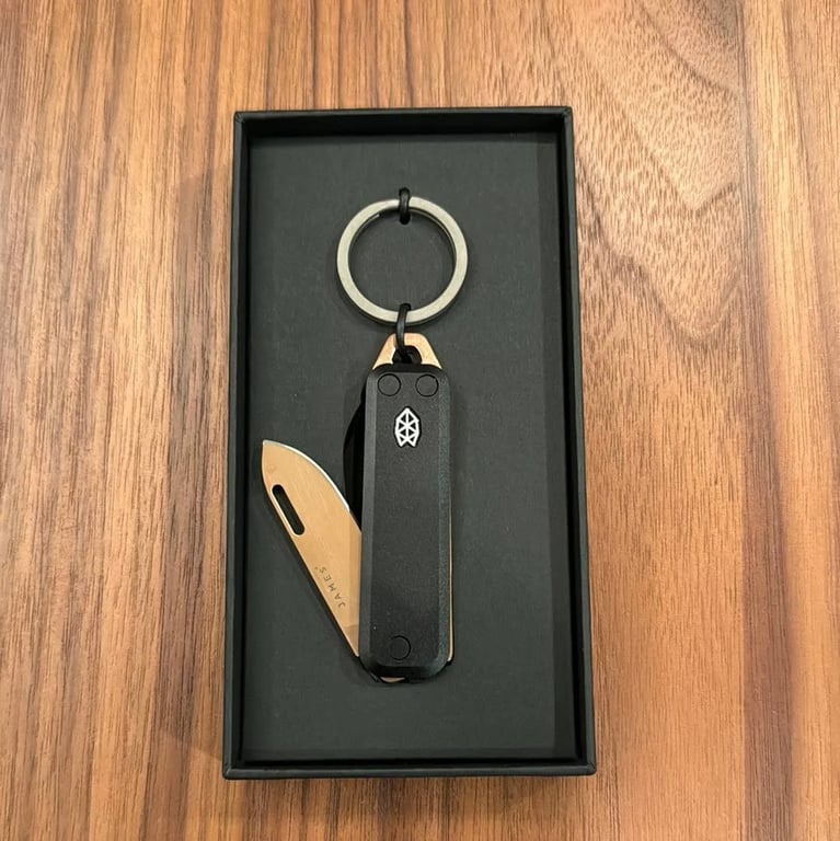 the-james-brand-the-elko-black-rose-gold-aluminum-straight-1