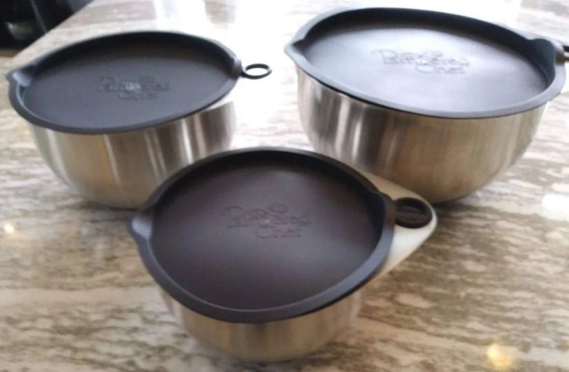 the-pampered-chef-stainless-mixing-bowl-set-of-4