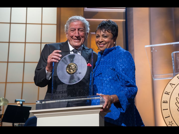 tony-bennett-the-library-of-congress-gershwin-prize-for-popular-song-tt7862510-1