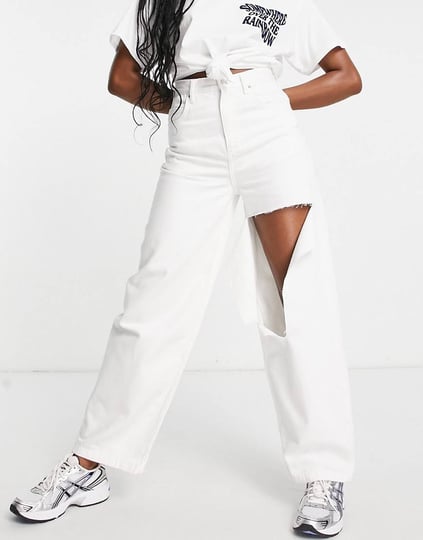 topshop-baggy-jeans-with-rip-in-white-1