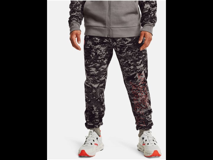 under-armour-mens-camo-logo-sweatpants-concrete-s-1
