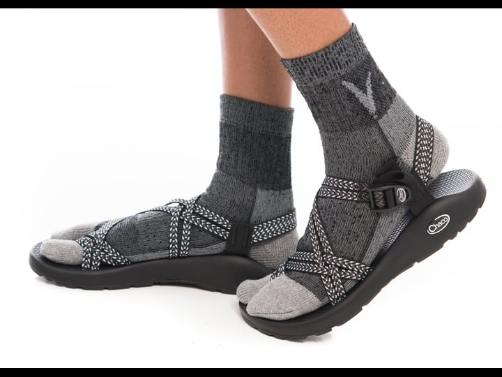 v-toe-dark-grey-wool-casual-or-hiking-v-toe-flip-flop-tabi-big-toe-chaco-socks-1