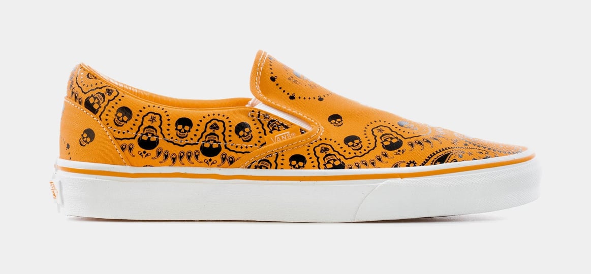 vans-classic-slip-on-bandana-saffron-1