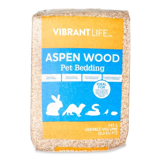 vibrant-life-aspen-wood-pet-bedding-141-l-1