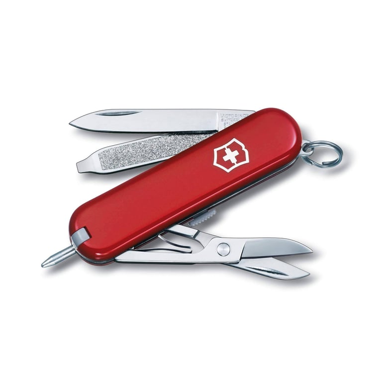 victorinox-swiss-army-signature-pocket-knife-1