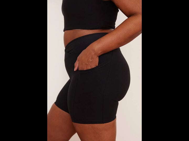 wolven-onyx-midi-bike-short-xs-onyx-ruching-1