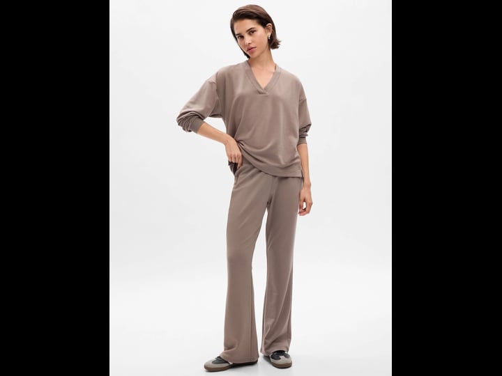 womens-mid-rise-cloud-light-flare-sweatpants-by-gap-cool-brown-size-xs-1