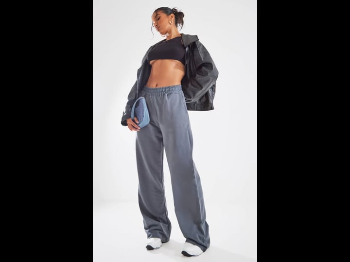 womens-prettylittlething-grey-embroidered-wide-leg-sweatpants-size-m-1