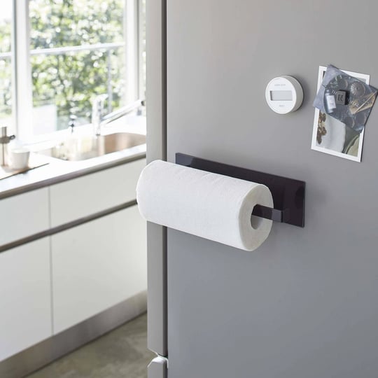 yamazaki-home-magnetic-paper-towel-holder-steel-black-1