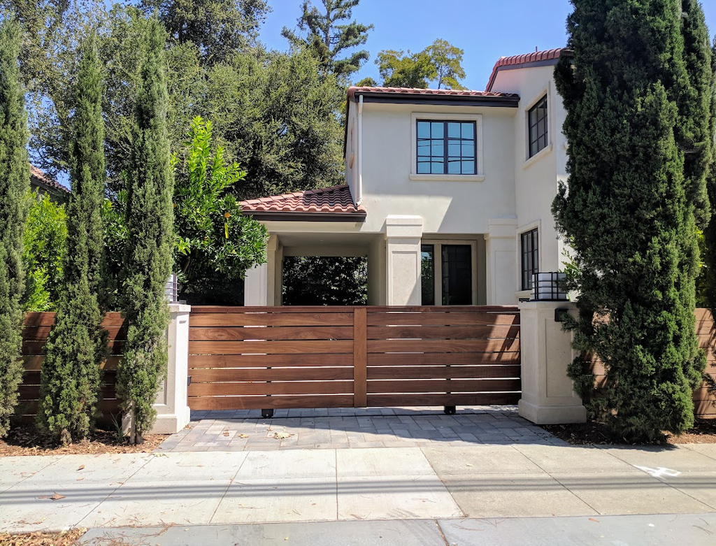 Driveway Gate — Image 11 of 11