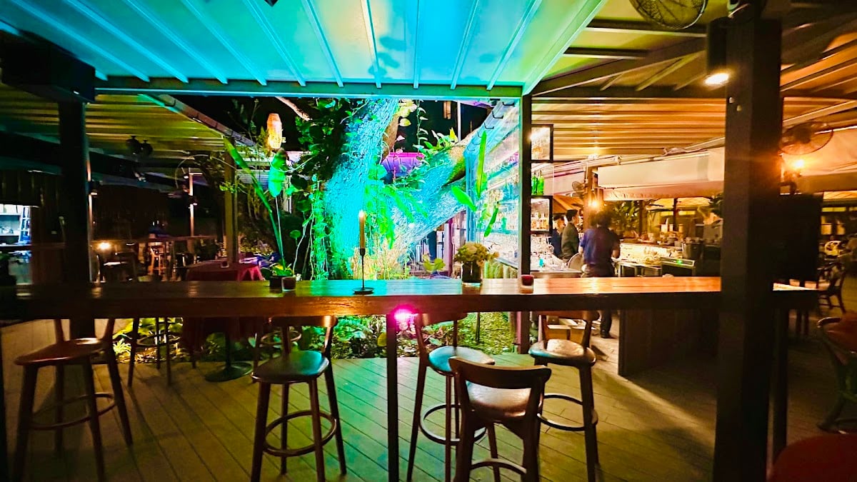 Monkey Pod Garden Bar Cocktail & Tapas photo 2