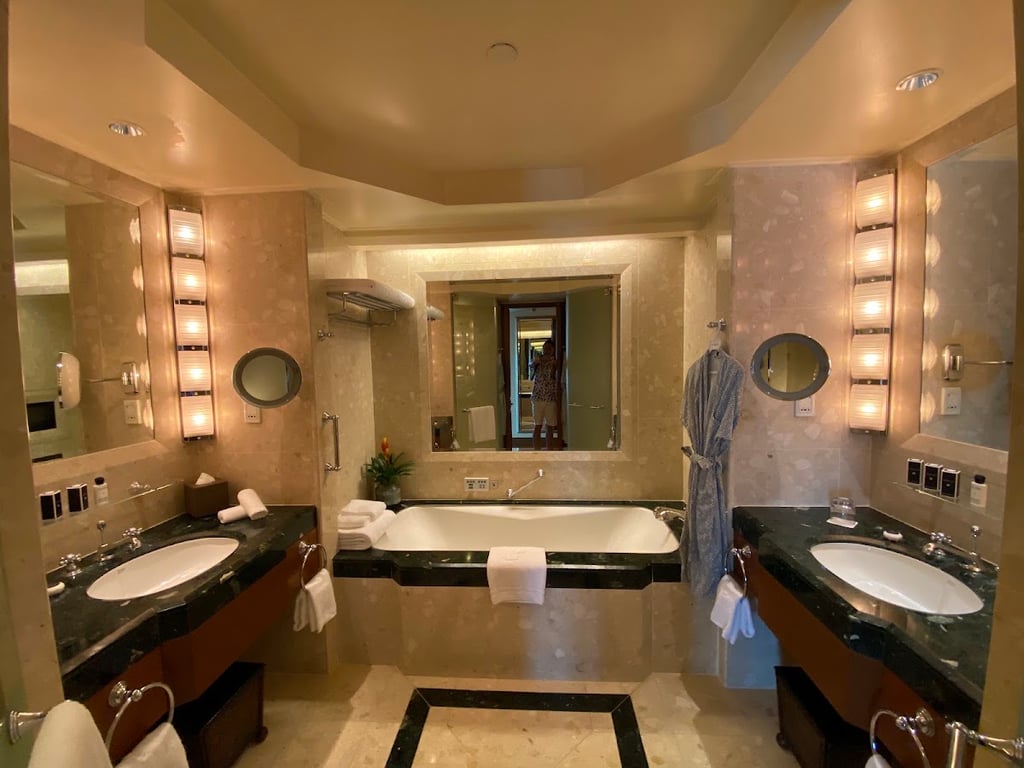 The Peninsula Bangkok — Hotel 5