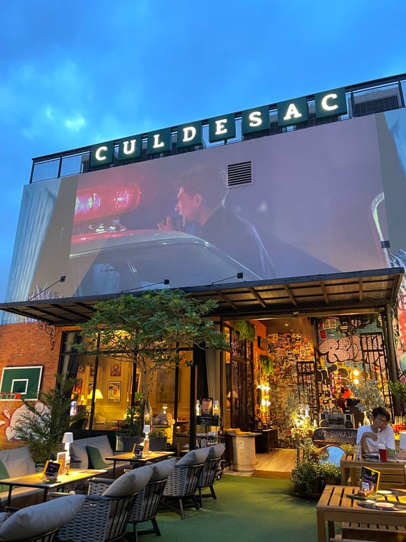 Cul de Sac - Thonglor Rooftop Bar