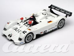 BMW V12 LMR Art Car - Petit Le Mans 2000