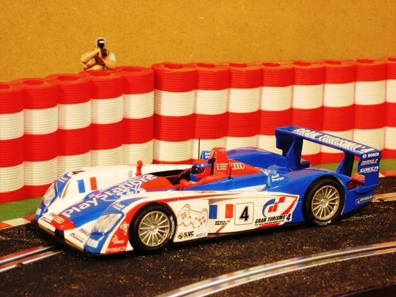 Neldo.net picture of Scalextric Spain Audi R8 'playstation'
