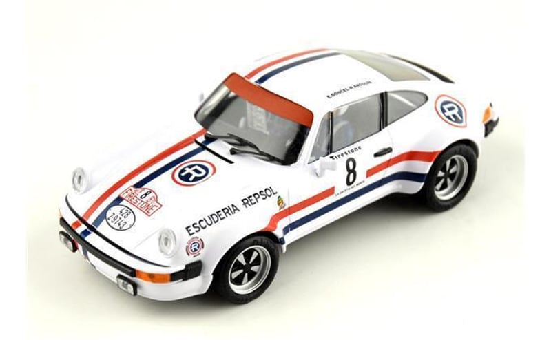 NINCO catalogue picture of Porsche 911 "Escuderia Repsol"