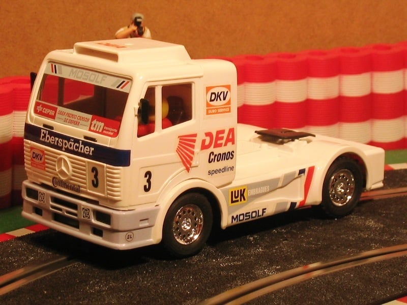 Neldo.net picture of Scalextric Spain Camion Mercedes 'DEA'