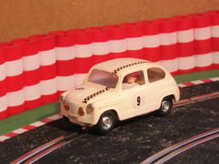 SEAT 600