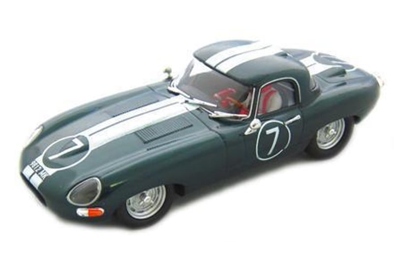 NINCO catalogue picture of Jaguar E-Type Roadster "Britisch Green"
