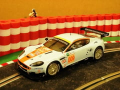 Aston Martin DBR9