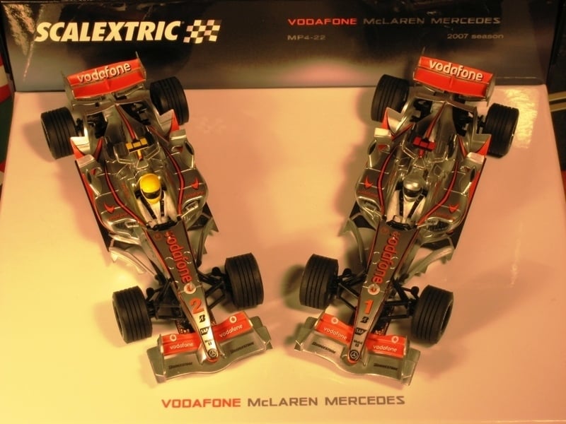 Neldo.net picture of Scalextric Spain Pack 2 Vodafone Mclaren Mercedes F1