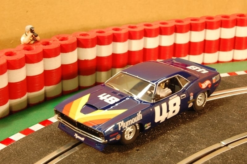 Neldo.net picture of Scalextric Spain  Plymouth AAR CUDA #48