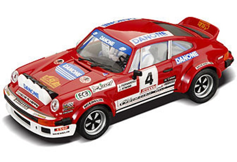 NINCO catalogue picture of Porsche 911 "Danone"