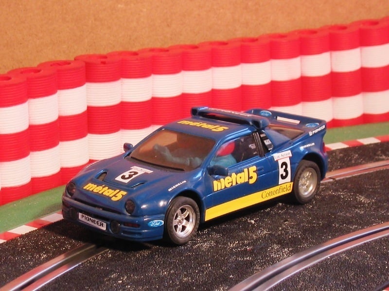 Neldo.net picture of Scalextric Spain Ford RS-200 'Metal 5' Con Luz