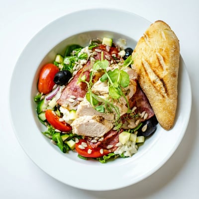 AI-generated variant of Sałatka Iberyjska