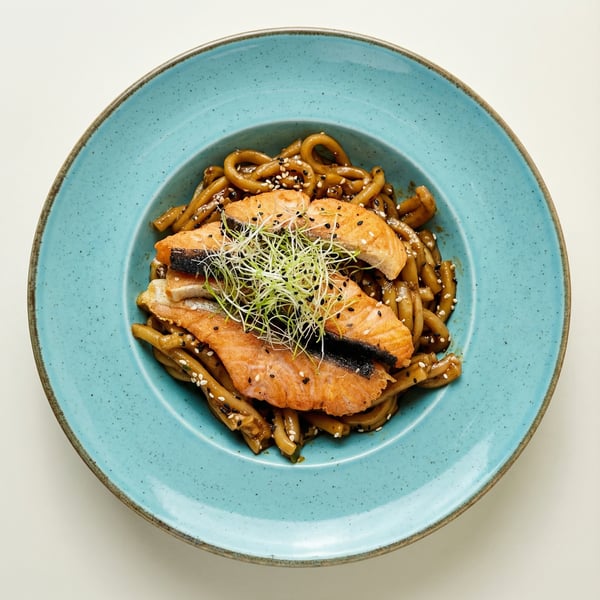 AI-generated variant of Strozzapreti z łososiem